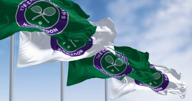 Londra, İngiltere, Mayıs 2023: The Championships Wimbledon logosunun dalgalandığı bayraklar. Wimbledon Şampiyonası büyük bir tenis turnuvası. Resimli 3d illüstrasyon oluşturucu.
