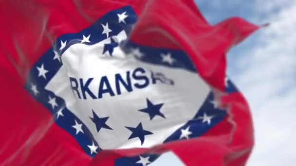 Flaga Stanu Arkansas Macha Czerwone Pole Niebieskim Białym Diamentem Gwiazdek — Wideo stockowe