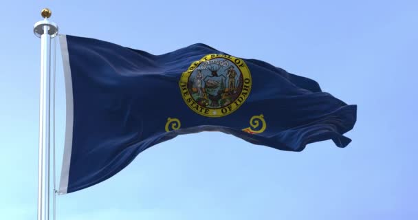 Idahova Státní Vlajka Vlaje Větru Modré Pozadí Státní Pečetí Červený — Stock video