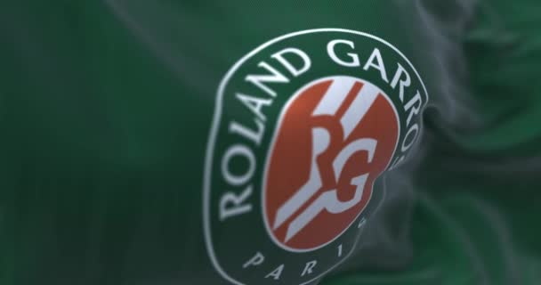 Paryż Kwiecień 2023 Zielona Flaga Logo Rolanda Garrosa Wietrze Płynna — Wideo stockowe