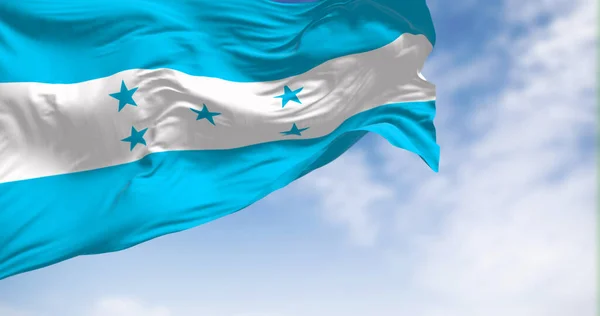 Флаг Гондураса Размахивающий Ясном Небе Символ Национальной Гордости Идентичности Независимости — стоковое фото