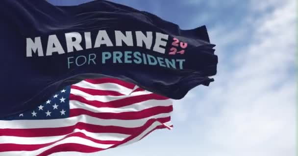 Houston Usa Mars 2023 Marianne Williamson Valkampanj Och Amerikanska Flaggorna — Stockvideo