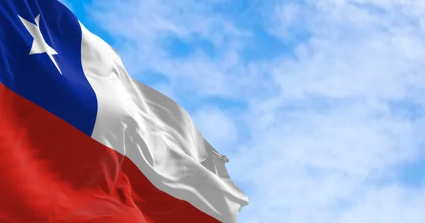 Chile Nationella Flaggor Fladdrar Vinden Solig Dag Den Chilenska Flaggan — Stockfoto