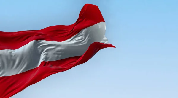 Національний Прапор Австрії Махав Ясний День Три Рівні Горизонтальні Смуги — стокове фото