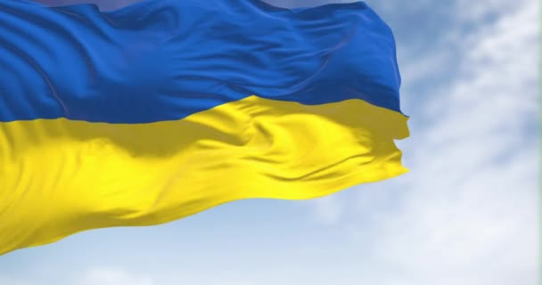 Flaga Narodowa Ukrainy Machająca Pogodny Dzień Dwa Równe Pasy Poziome — Wideo stockowe