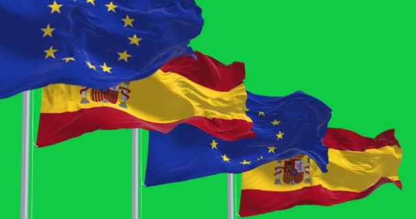 Spanyolország Európai Unió Zászlói Lobognak Szélben Zöld Képernyőn Európai Unió — Stock videók