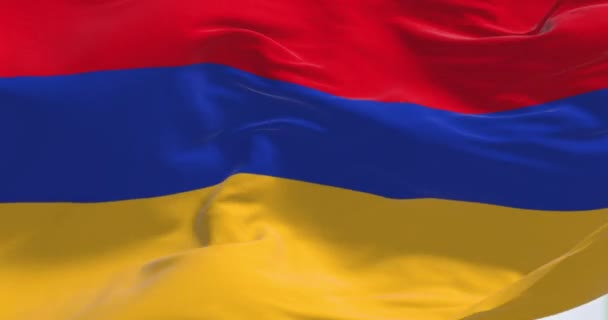 Close Van Nationale Vlag Van Armenië Wapperend Wind Drie Horizontale — Stockvideo