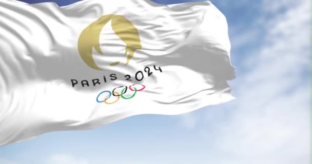 Paryż Maja 2023 Paryż 2024 Igrzyska Olimpijskie Flaga Macha Wietrze — Wideo stockowe