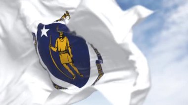 Massachusetts eyaleti bayrağını dalgalandırıyor. Kusursuz 3 boyutlu animasyon. Yavaş çekim döngüsü. Seçici odaklanma. Kanat çırpan kumaş. 4k