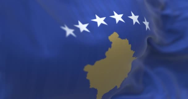 Primer Plano Bandera Nacional Kosovo Ondeando Azul Con Mapa Amarillo — Vídeo de stock