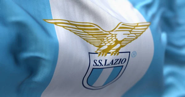 Рим Італія Липня 2023 Махаючи Прапором Лаціо Професійний Футбольний Клуб — стокове фото