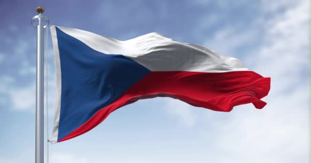Государственный Флаг Чехии Гордо Машет Ясный День Символ Независимости Гордости — стоковое видео