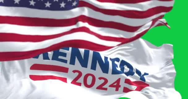 华盛顿特区 2023年4月12日 肯尼迪2024年国旗在美国国旗下飘扬 无缝3D渲染动画 绿色屏幕 慢动作回圈4K 有选择的重点 — 图库视频影像