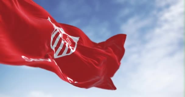 Sewilla Maj 2023 Flaga Klubu Piłkarskiego Sevilla Machająca Wietrze Pogodny — Wideo stockowe