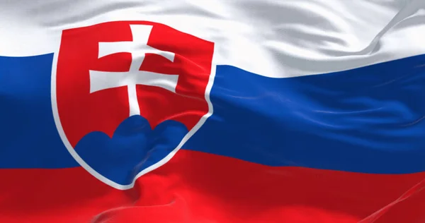 Zbliżenie Flagi Narodowej Słowacji Powiewającej Wietrze Pogodny Dzień Białe Niebieskie — Zdjęcie stockowe