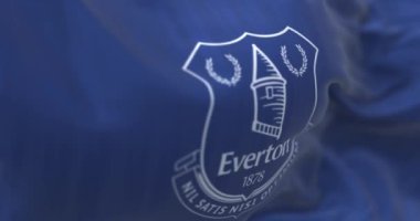 Liverpool, İngiltere, 21 Eylül 2023 Everton Futbol Kulübü bayrağı dalgalanması. Profesyonel İngiliz Futbol Kulübü. Kusursuz 3 boyutlu animasyon. Yavaş çekim döngüsü. Seçici odaklanma. 4k