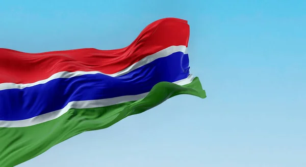 Nationale Vlag Van Gambia Wapperend Wind Een Heldere Dag Drie — Stockfoto