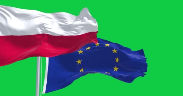Vlaggen Van Polen Europese Unie Die Een Groene Achtergrond Zwaaien — Stockvideo