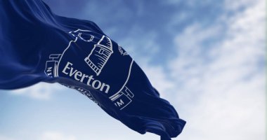 Liverpool, İngiltere, 21 Eylül 2023: Everton Futbol Kulübü bayrağı açık bir günde dalgalanıyor. Profesyonel İngiliz Futbol Kulübü. İllüstrasyon 3d illüstrasyon canlandırması. İngiliz Premier Ligi