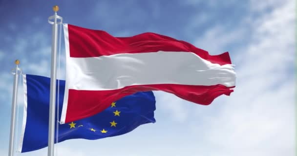 Прапори Австрії Європейського Союзу Махають Разом Ясний День Демократія Політика — стокове відео