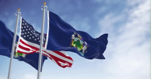 Σημαίες Της Πολιτείας Του Μέιν Και Αμερικανική Σημαία Κυματίζουν Στον — Αρχείο Βίντεο