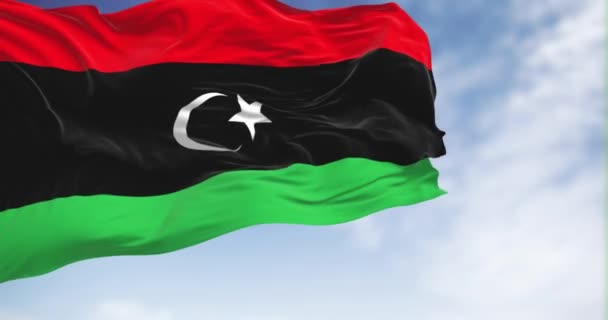 Національний Прапор Лівії Махав Ясним Днем Червоні Чорні Зелені Смуги — стокове відео