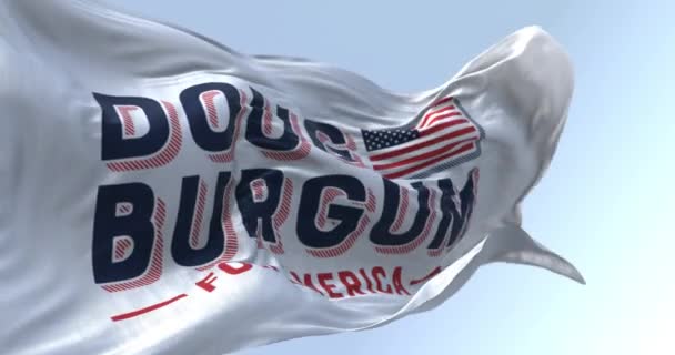 Fargo Eua Novembro 2023 Fechamento Bandeira Campanha Eleitoral Doug Burgum — Vídeo de Stock