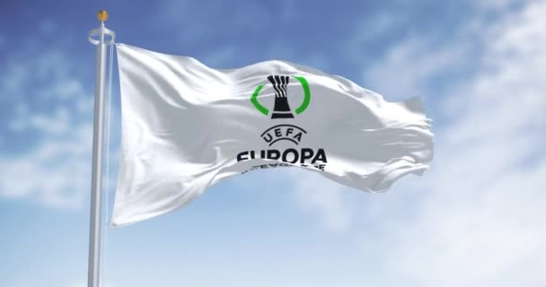 Atina Aralık 2023 Uefa Avrupa Konferans Ligi Bayrağı Açık Bir — Stok video
