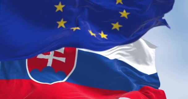 Close Van Slowakije Vlaggen Van Europese Unie Die Een Heldere — Stockvideo