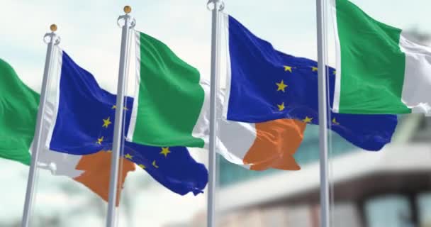 Irlands Och Europeiska Unionens Flaggor Vinkar Klar Dag Irland Blev — Stockvideo