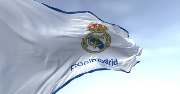 Мадрид Січня 2024 Року Реал Мадридський Клуб Прапора Махав Вітрі — стокове відео
