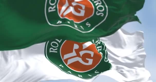 Париж Января 2024 Года Развеваются Флаги Roland Garros Открытый Чемпионат — стоковое видео