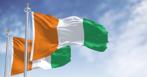 Elfenbenskustens Nationella Flagga Viftar Vinden Klar Dag Tre Lika Vertikala — Stockvideo