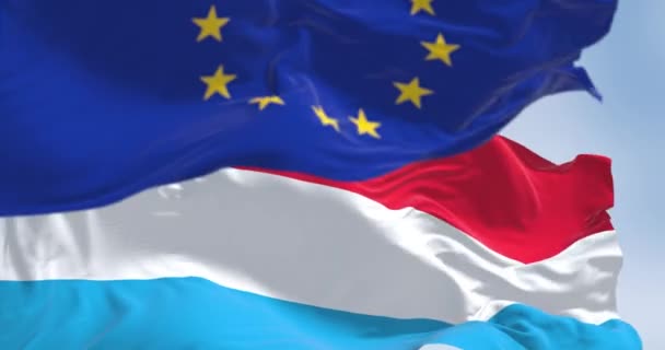 Steagurile Luxemburgului Ale Uniunii Europene Fluturând Vânt Într Clară Luxemburg — Videoclip de stoc