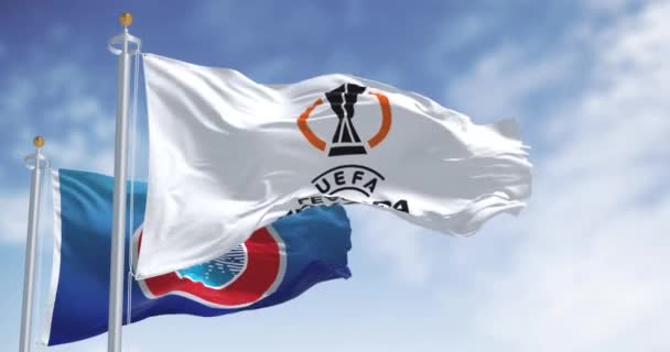 Dublin Março 2024 Bandeiras Uefa Uefa Europa League Acenando Vento — Vídeo de Stock