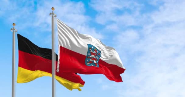 Turyngia Niemieckie Flagi Wiszą Wietrze Pogodny Dzień Turyngia Jest Krajem — Wideo stockowe