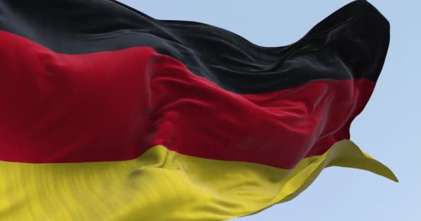 Κοντινό Πλάνο Της Γερμανίας Εθνική Σημαία Κυματίζει Στον Άνεμο Μια — Αρχείο Βίντεο