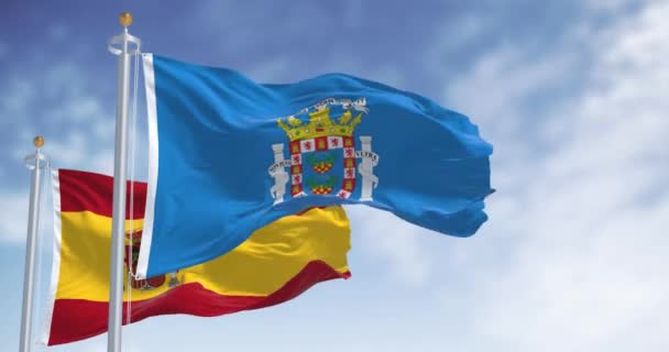 Melilla Och Nationell Spansk Flagga Vinkar Klar Dag Autonoma Staden — Stockvideo