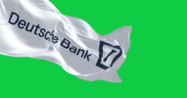 Frankfurt, DE, 7 Ocak 2024: Deutsche Bank 'ın bayrağı yeşil arka planda izole edildi. Kusursuz 3D canlandırma animasyonu. Krom anahtar. Yavaş çekim döngüsü. Yeşil ekran. 4 bin. Seçici odak