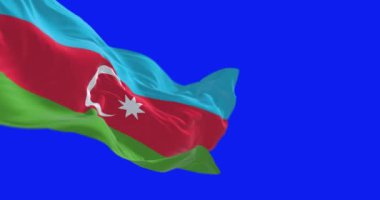 Azerbaycan bayrağı mavi arka planda izole bir şekilde dalgalanıyor. Kusursuz 3D canlandırma animasyonu. Krom anahtar. Yavaş çekim döngüsü. Mavi ekran. 4 bin. Seçici odak