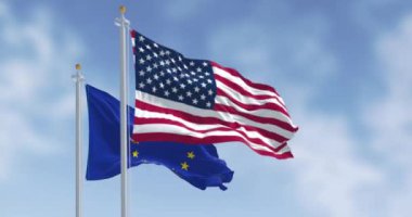 Amerika Birleşik Devletleri ve Avrupa Birliği 'nin bayrakları açık bir günde rüzgarda sallanıyor. Kusursuz 3 boyutlu animasyon. Yavaş çekim döngüsü. Seçici odak