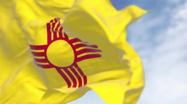 New Mexico 'nun bayrağı, altın bir arazide kırmızı Zia güneş sembolünü gösteriyor. Puebloan mirası ve ruhsal dengenin kutsal amblemi. Kusursuz 3 boyutlu animasyon. Yavaş çekim döngüsü. Seçici odak