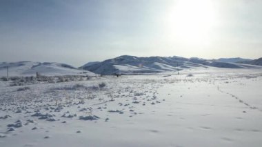 Karlı kış dağları kapatın