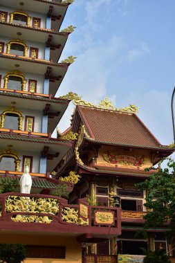 Ho Chi Minh, Vietnam 'da bir tapınak.