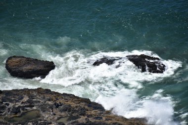 Pasifik Okyanusunun güzel dalgaları