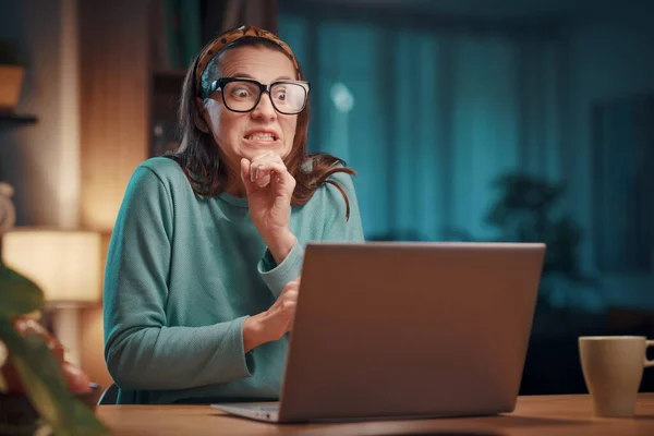 Stressed Panicked Woman Working Her Laptop Home She Having Computer — Stock Photo, Image