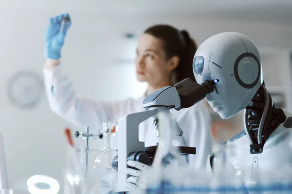 Female Scientist Robot Working Together Science Lab — Stock Photo, Image