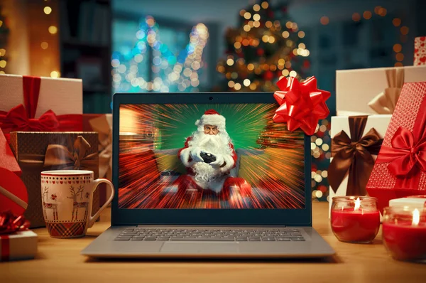 Happy Santa Claus Memegang Gamepad Dan Bermain Video Game Layar — Stok Foto