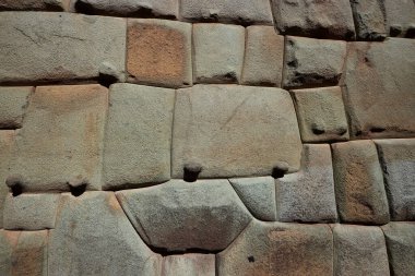 Seyahat, macera ve tarih: Cusco, Peru 'daki İnka taş duvarları, İnka mimarisi ve işçiliğinin olağanüstü bir örneği