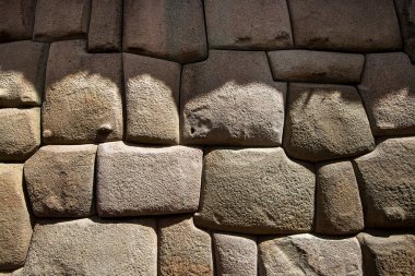 Seyahat, macera ve tarih: Cusco, Peru 'daki İnka taş duvarları, İnka mimarisi ve işçiliğinin olağanüstü bir örneği